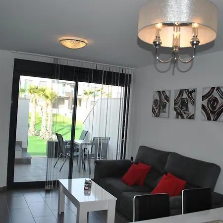 شقة Dream Paradise Punta Prima Oasis تورّيفيِخا
