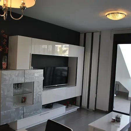Dream Paradise Punta Prima Oasis * تورّيفيِخا